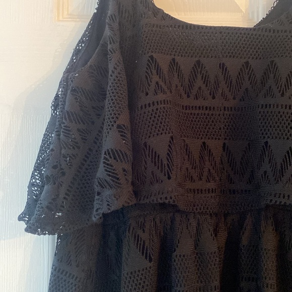 Lace tiered mini dress - Picture 2 of 2